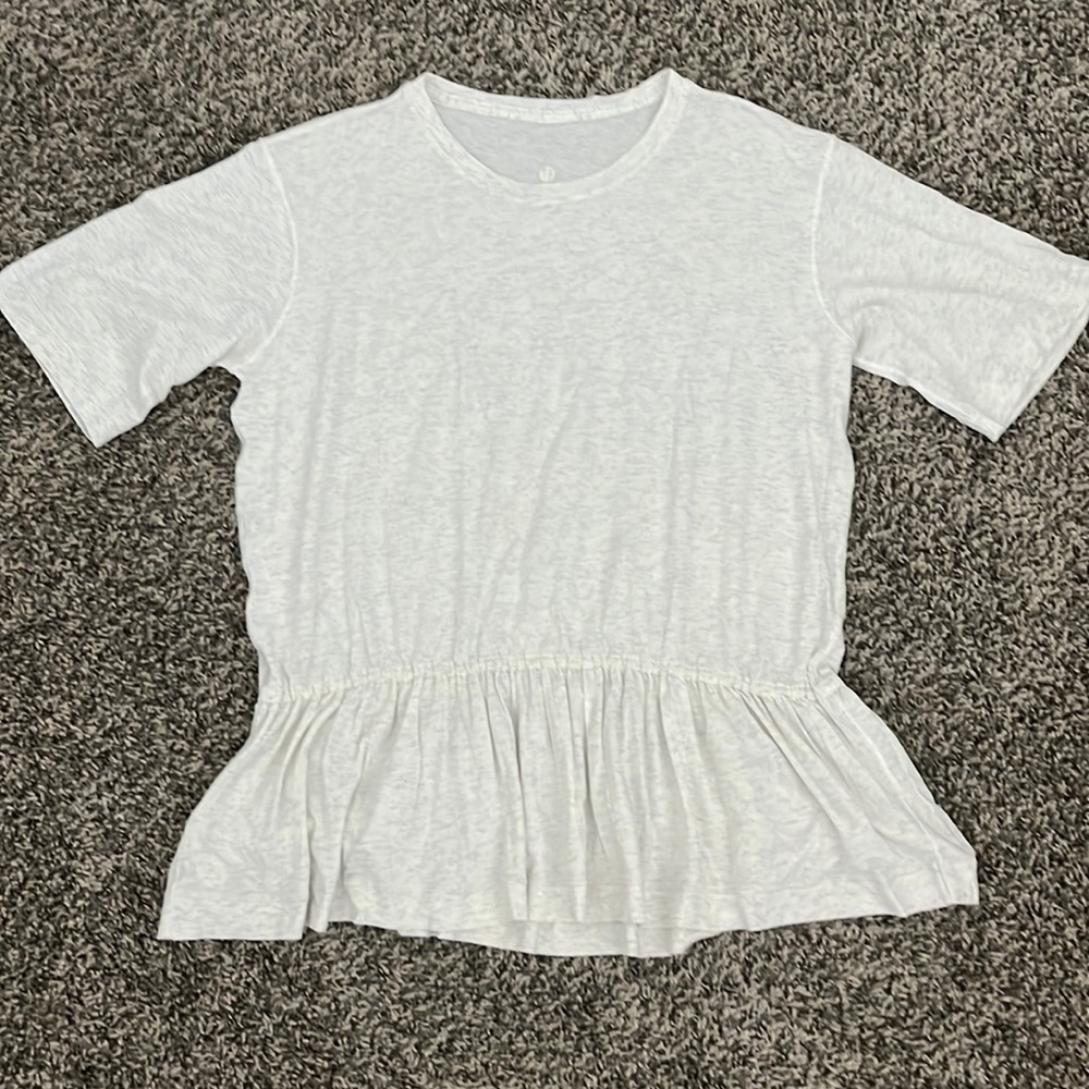 Lululemon t-shirt